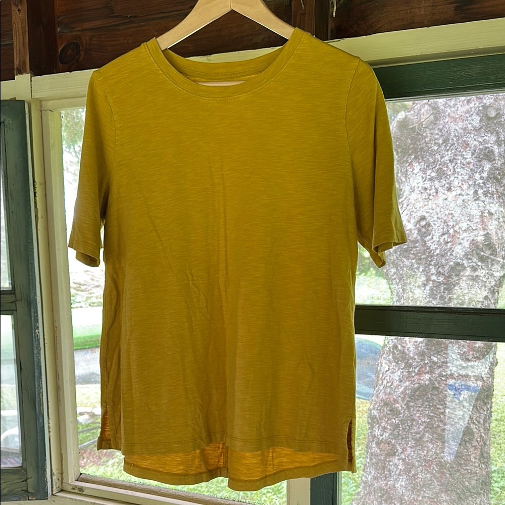 Duluth Trading Co. Workwear Mustard Yellow Short Sleeve T-Shirt M